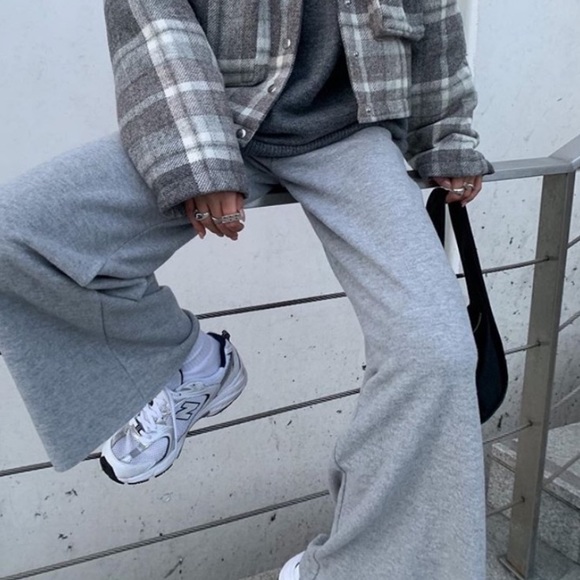 ❤️… Zara Joggers - Picture 3 of 3